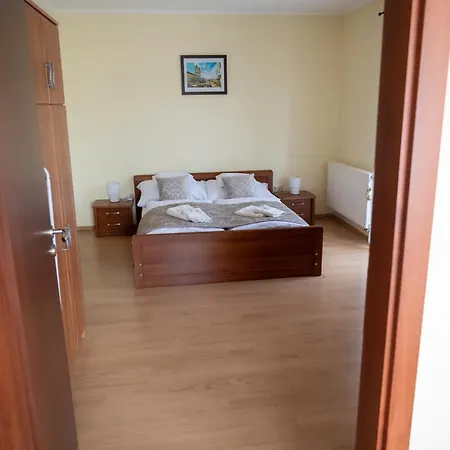 Διαμέρισμα Negy Evszak Vendeghaz